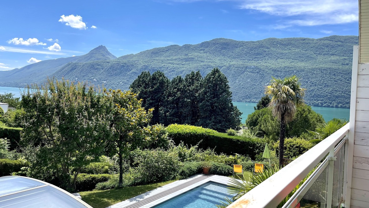 Photo of Patio Balcony in Brison-Saint-Innocent