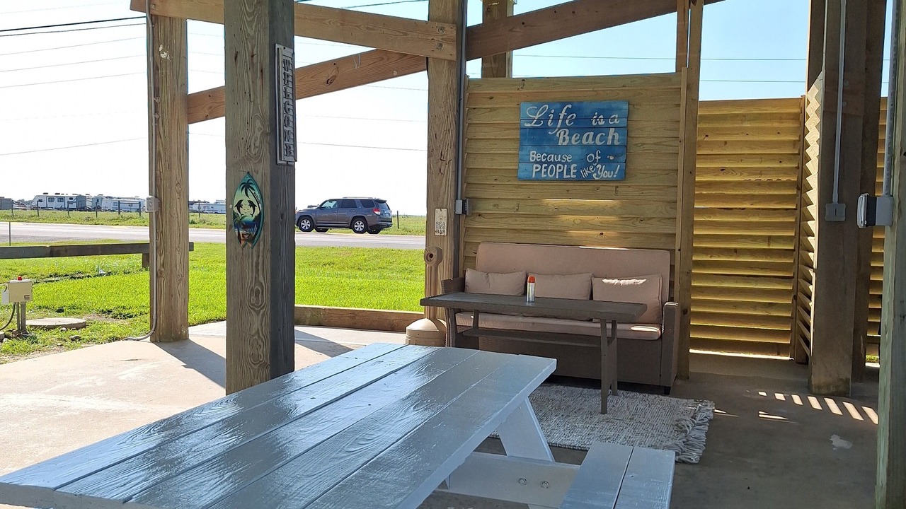 Photo of Others in Jamaica Beach