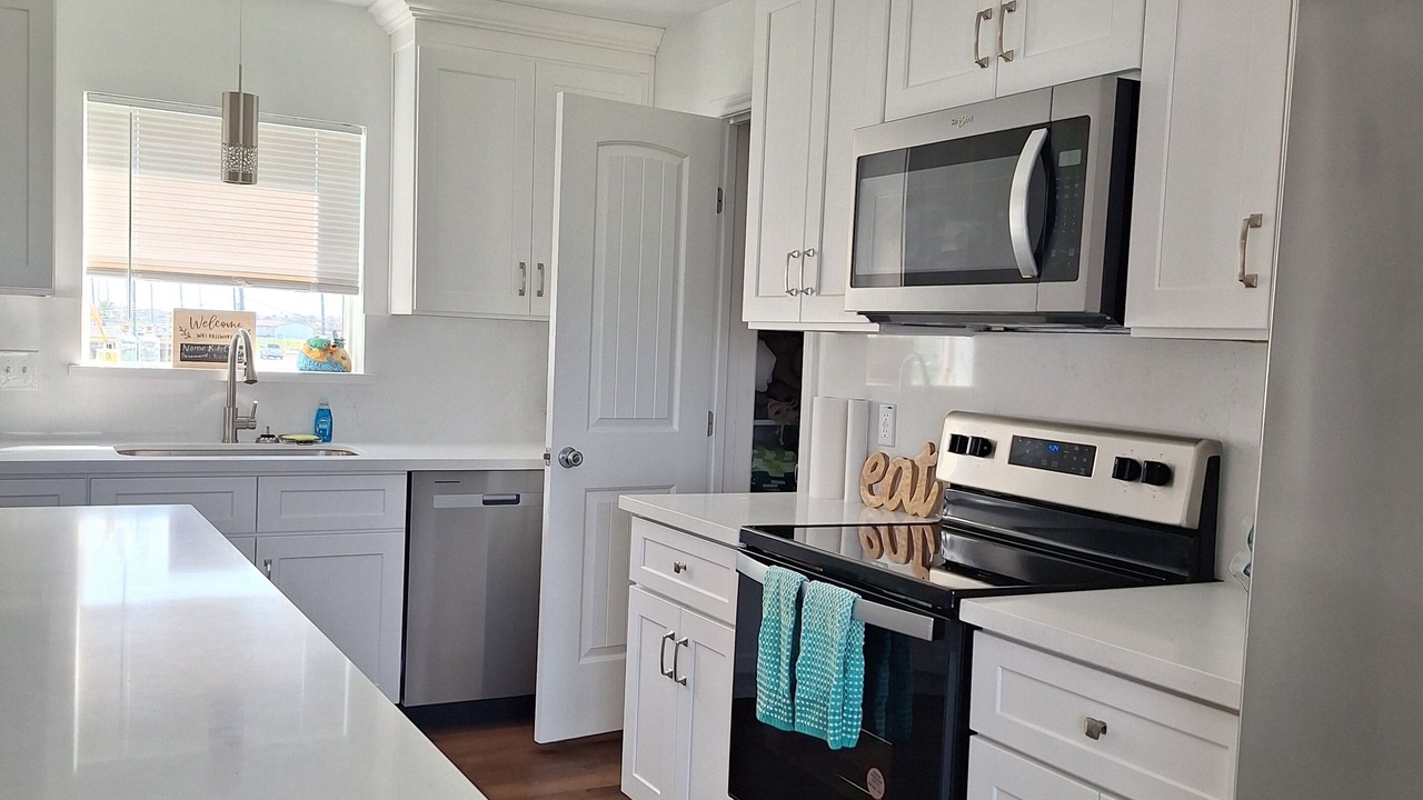 Photo of Kitchen in Jamaica Beach