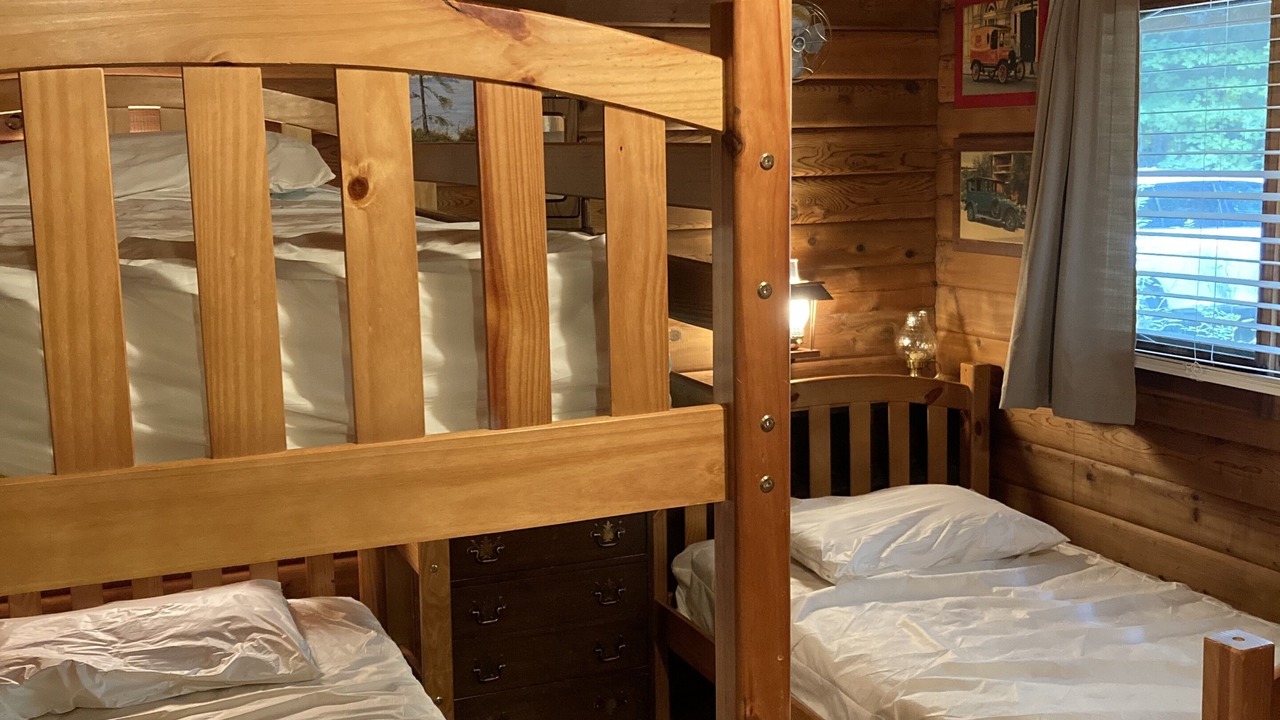 Photo of Bedroom in Algonquin Highlands