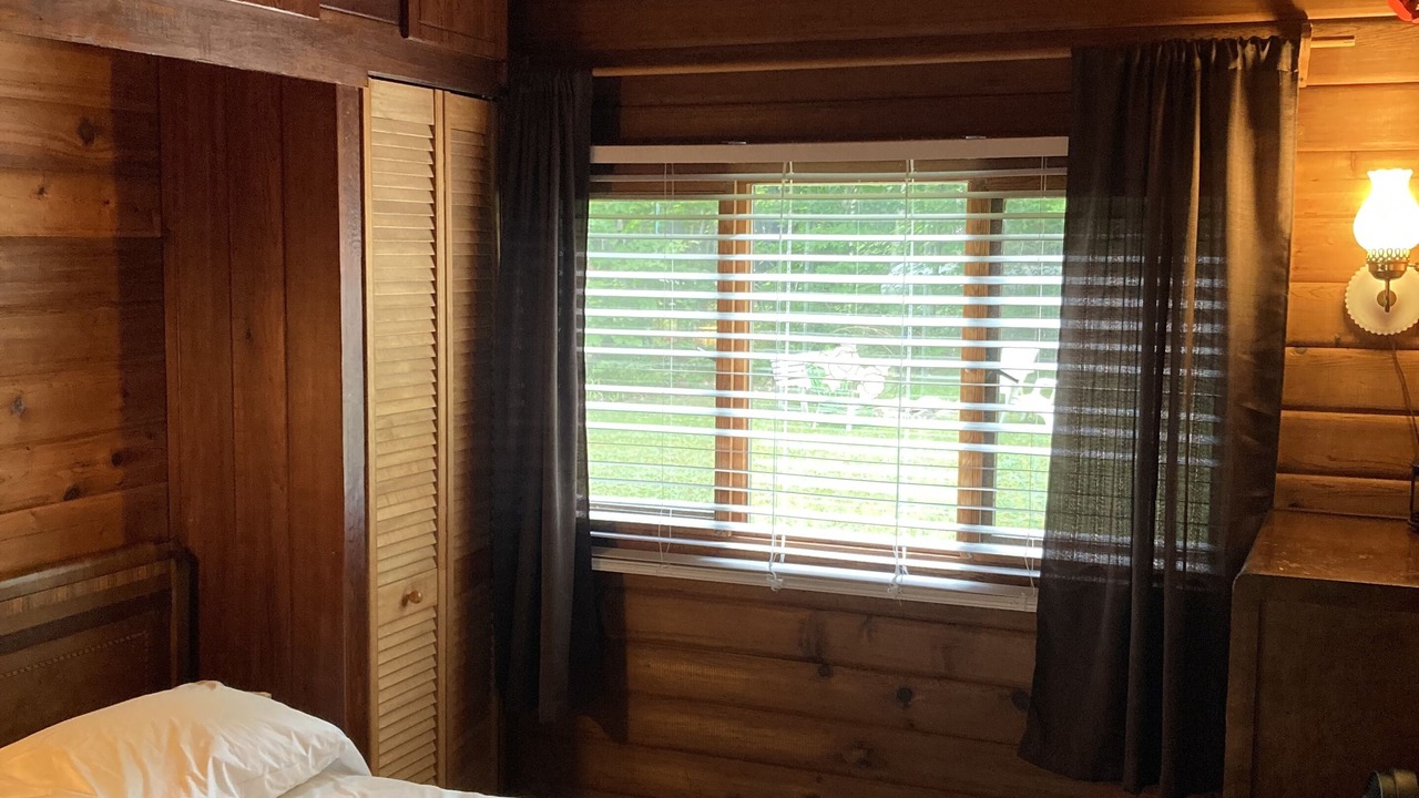 Photo of Bedroom in Algonquin Highlands