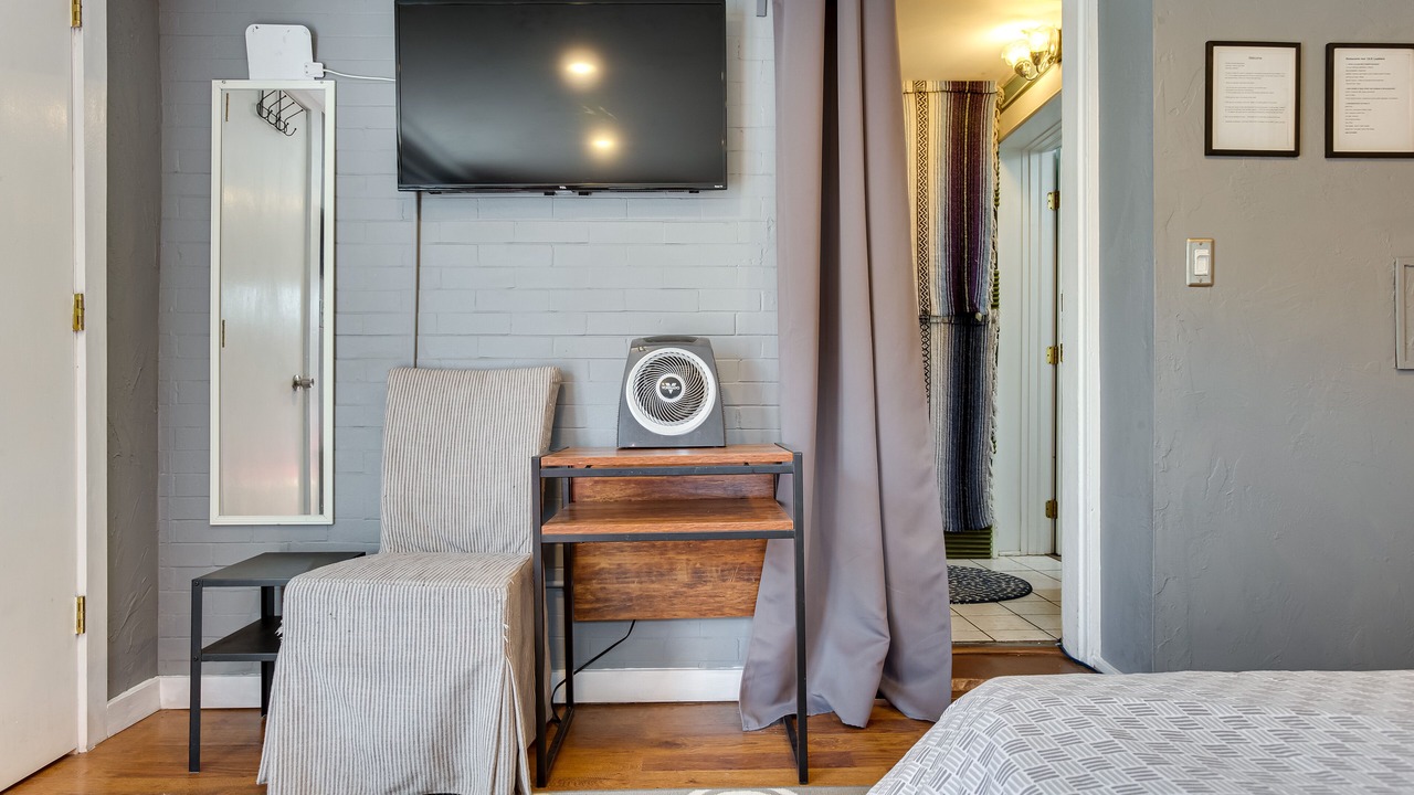 Photo of Bedroom in Platt Park