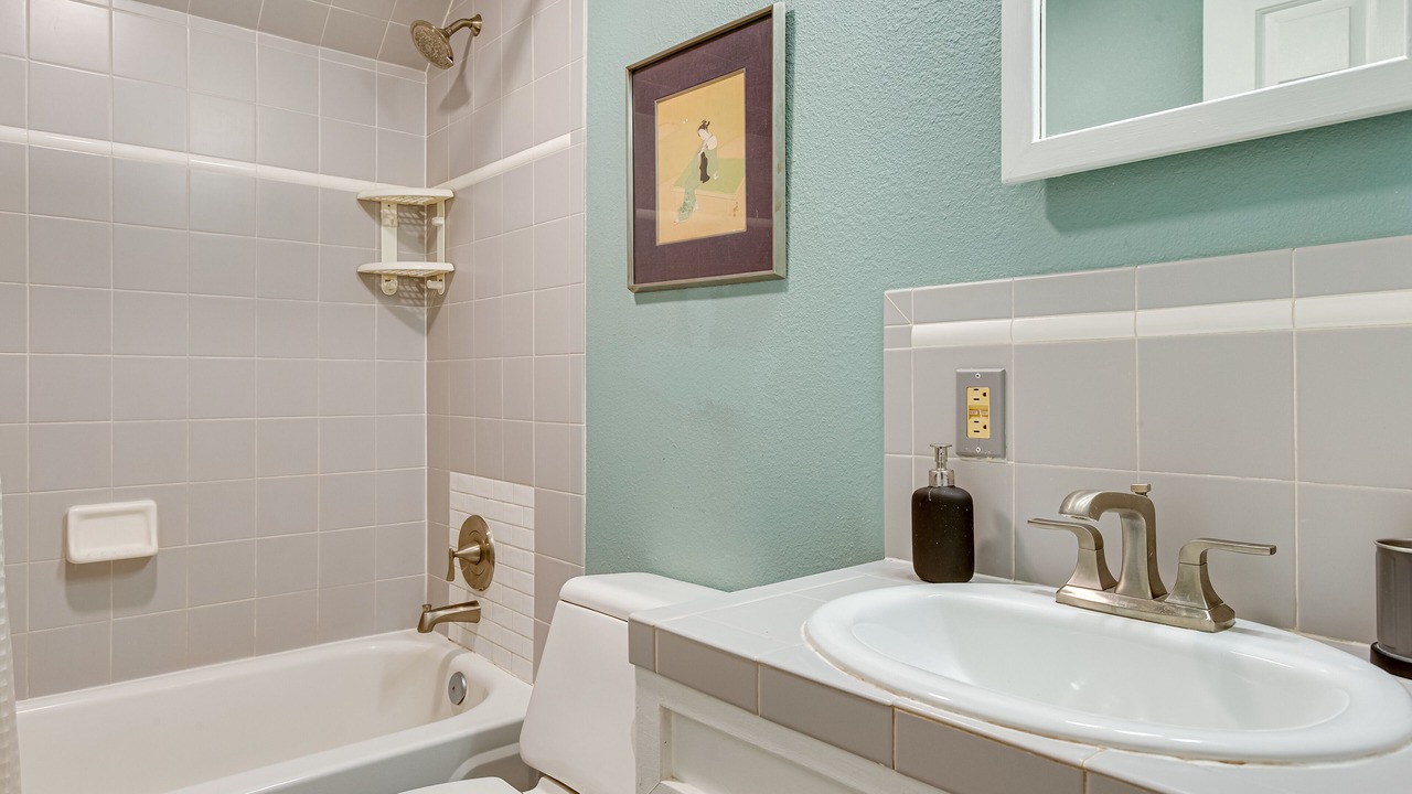 Photo of Bathroom in Platt Park
