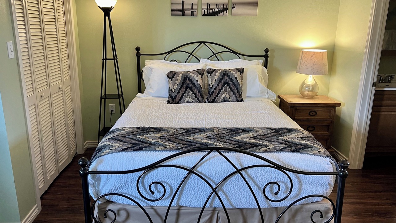 Photo of Bedroom in Lake City