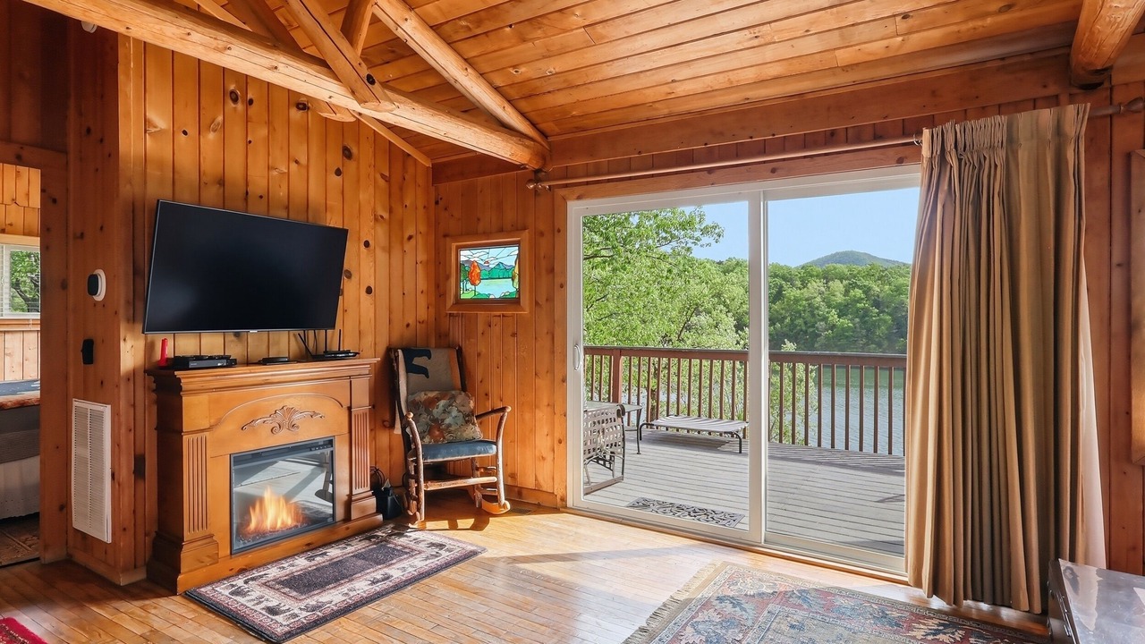 Photo of Livingroom in Huddleston