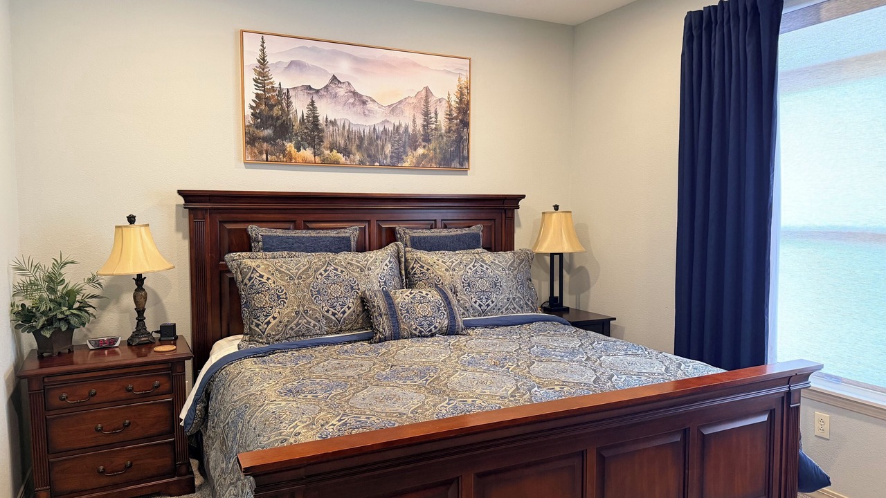 Photo of Bedroom in Hollister
