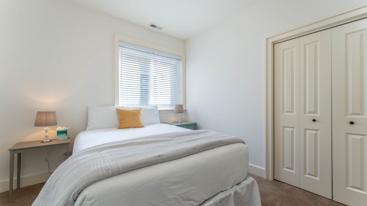 Photo of Others in Willow Point