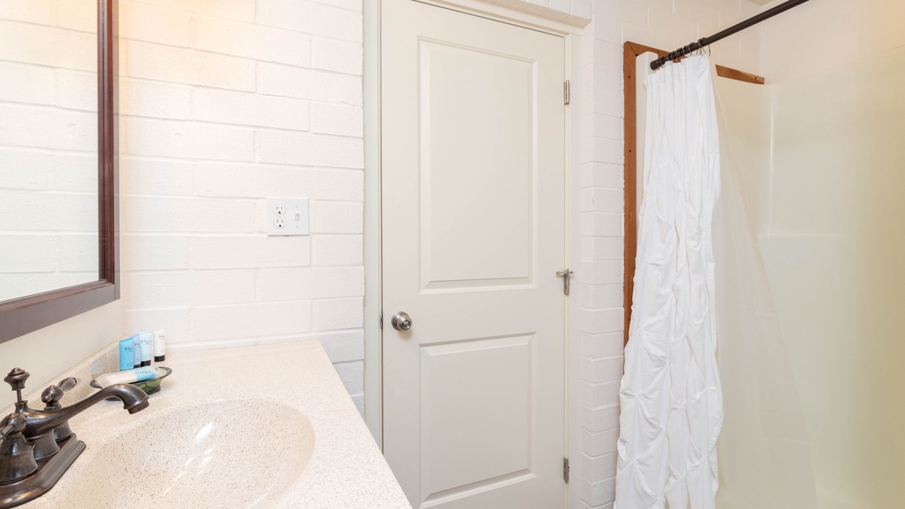 Photo of Others in Willow Point