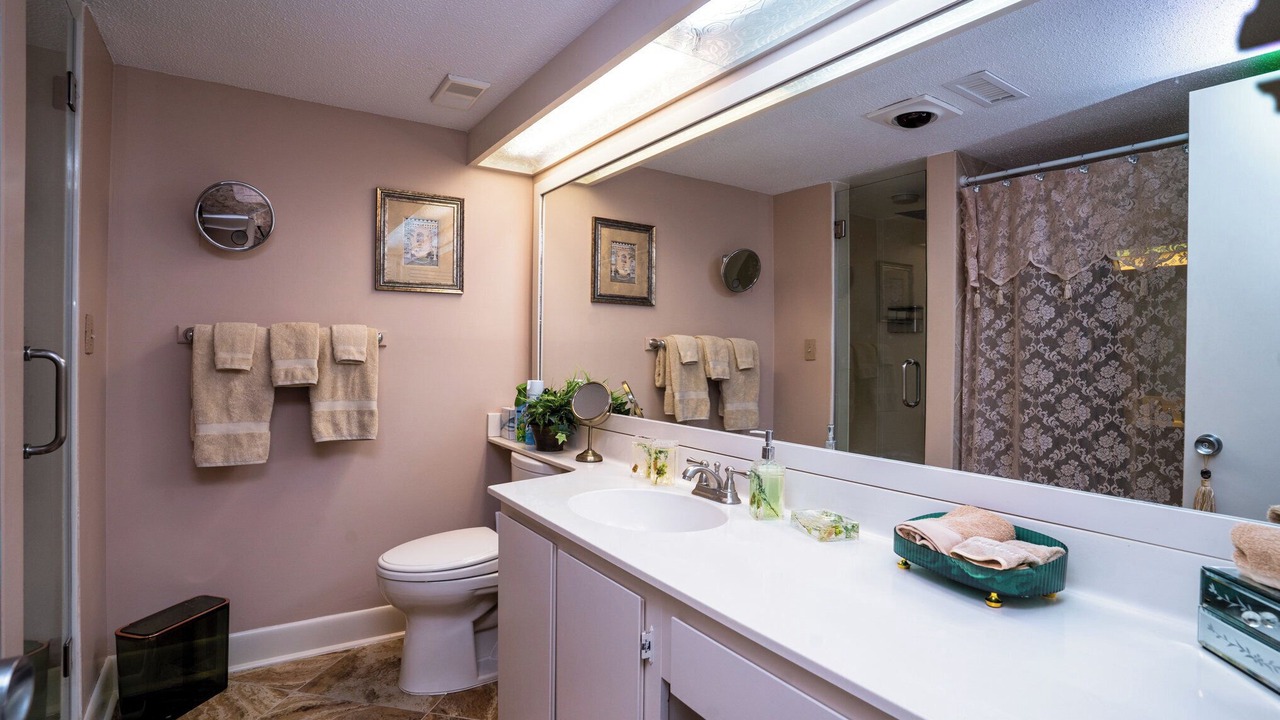 Photo of Bathroom in Litchfield by the Sea