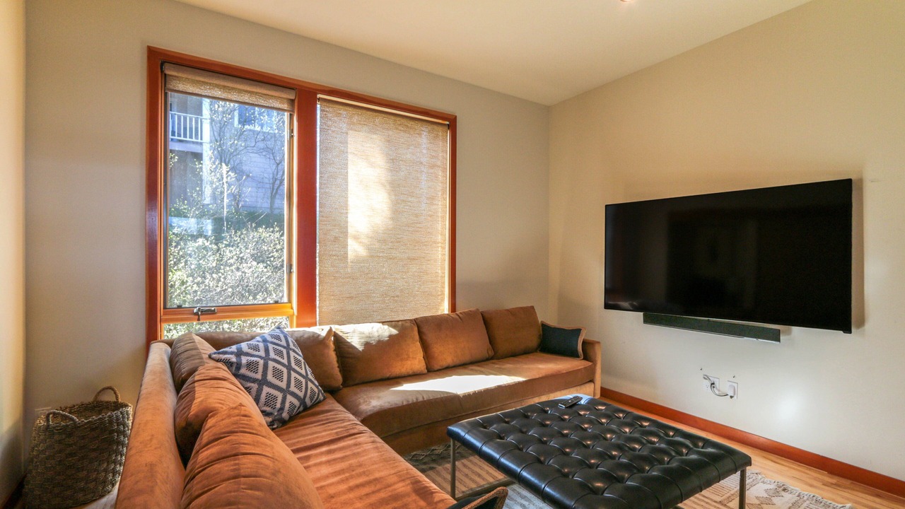 Photo of Livingroom in Hood River