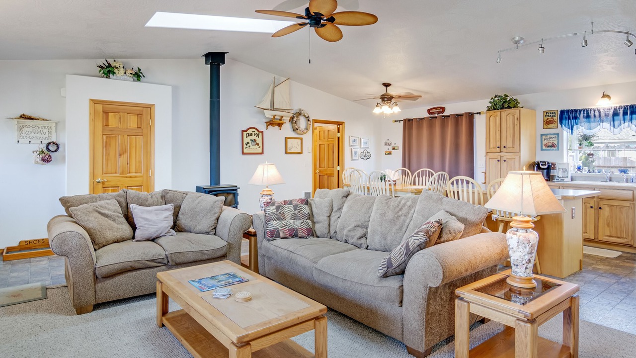 Photo of Livingroom in Bayshore