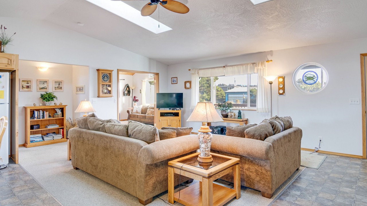 Photo of Livingroom in Bayshore