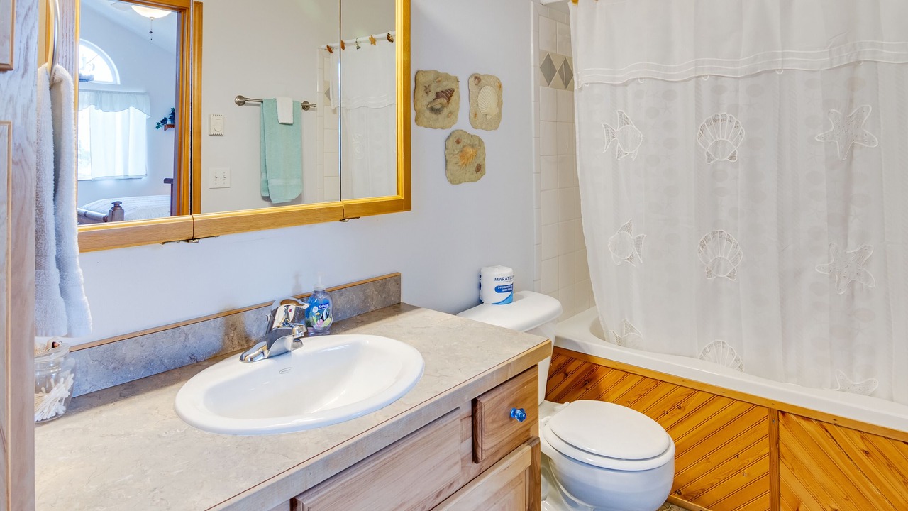 Photo of Bathroom in Bayshore