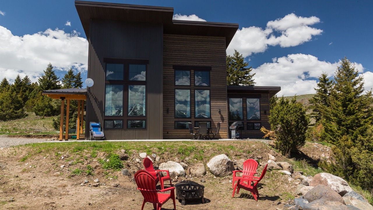 Photo of Outdoor in Emigrant