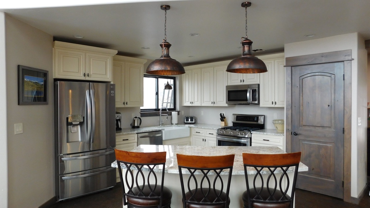 Photo of Others in Emigrant