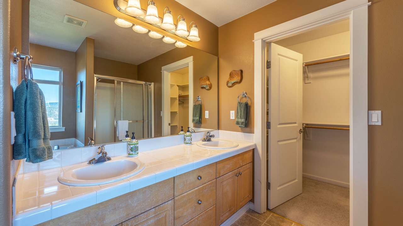 Photo of Bathroom in Hood River