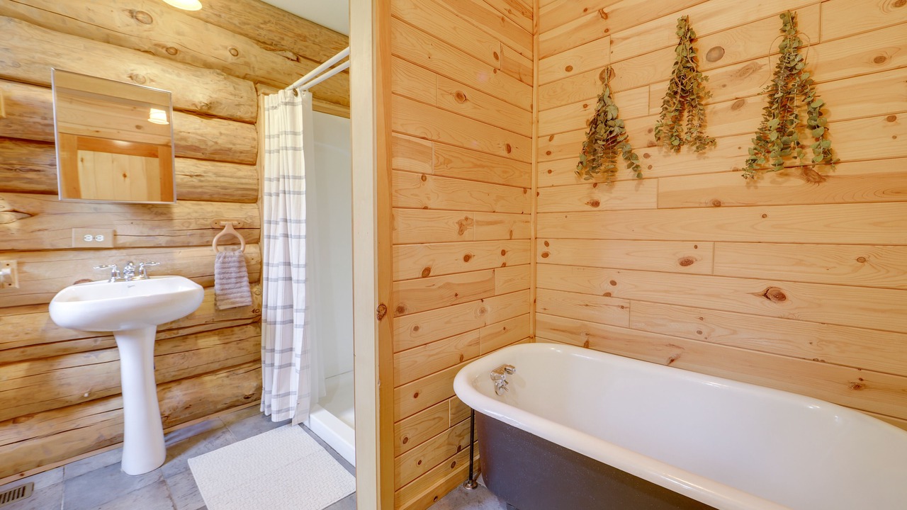 Photo of Bathroom in Tustin