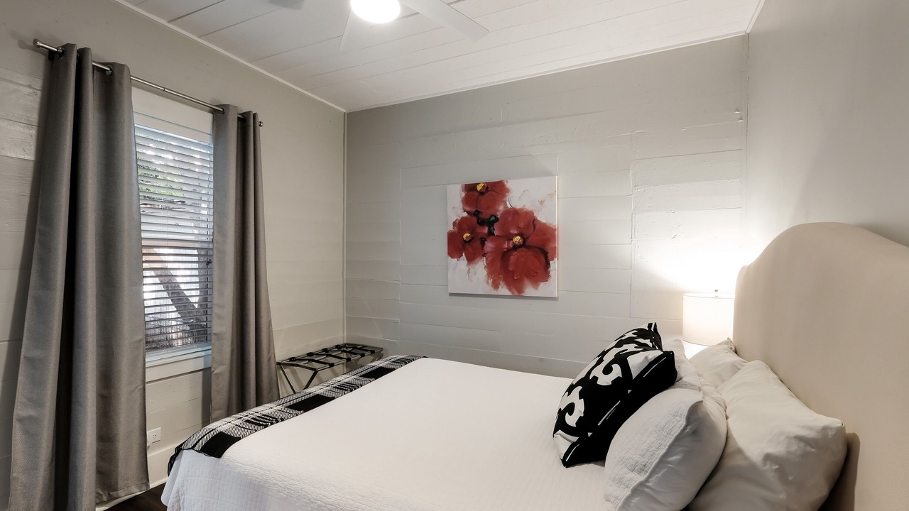 Photo of Bedroom in Tobin Hill