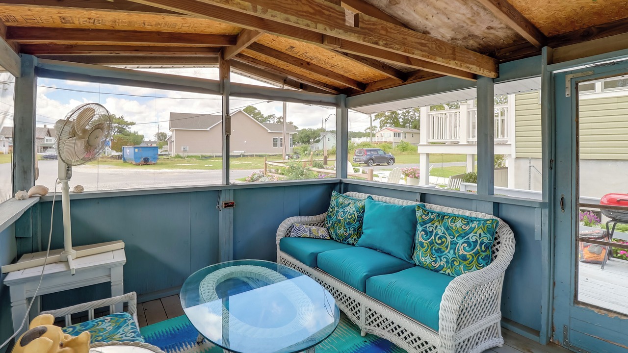 Photo of Livingroom in Long Neck