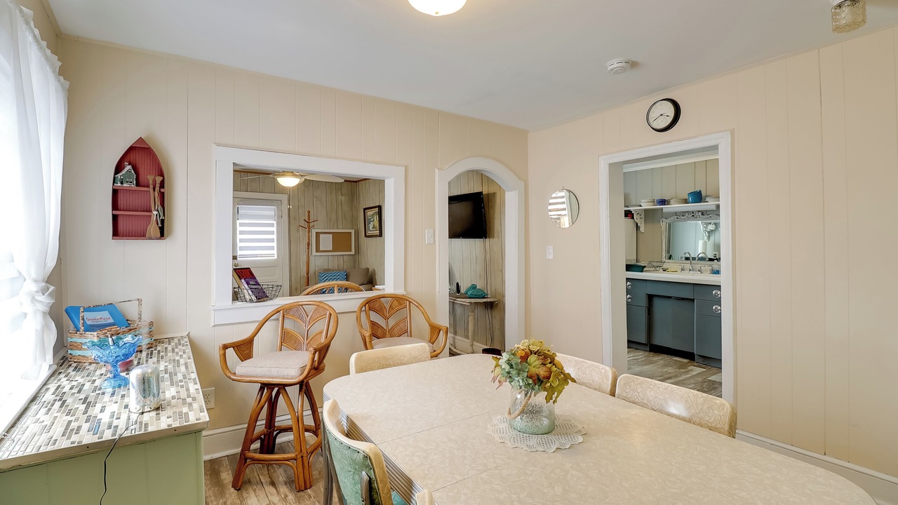 Photo of Others in Long Neck