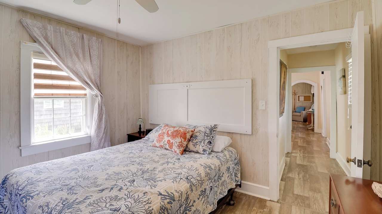 Photo of Bedroom in Long Neck