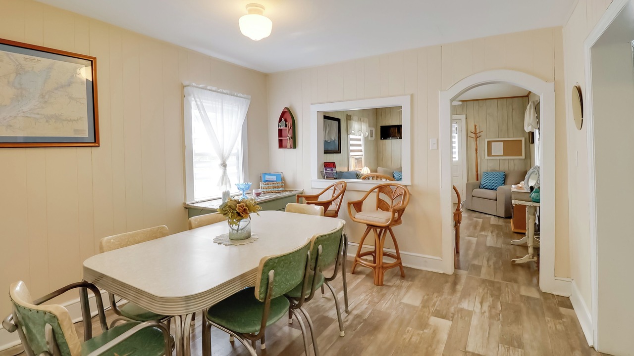 Photo of Others in Long Neck