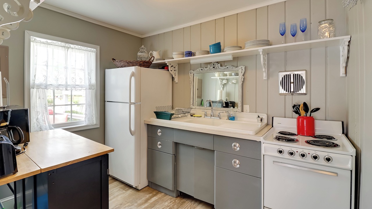 Photo of Others in Long Neck