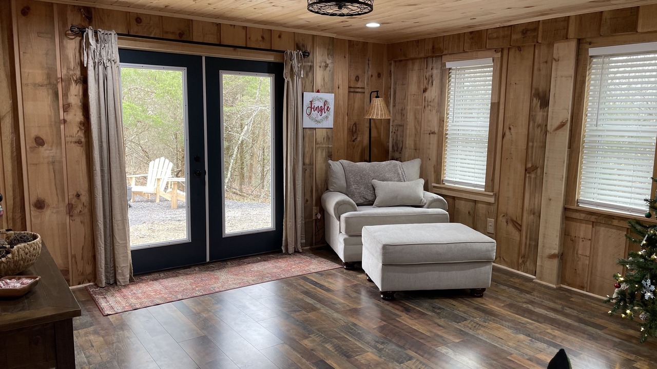 Photo of Livingroom in Lexington