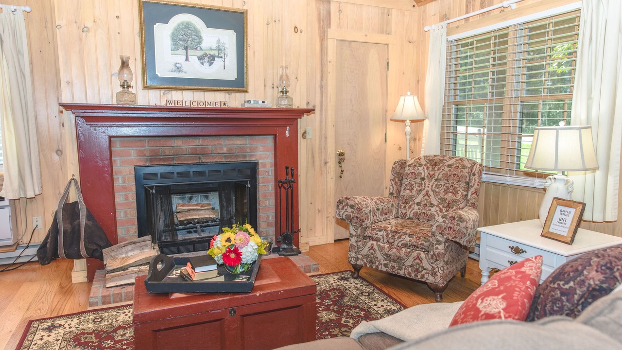 Photo of Livingroom in Lexington