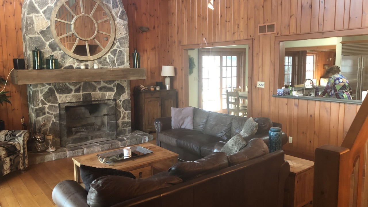 Photo of Livingroom in Waverly Beach