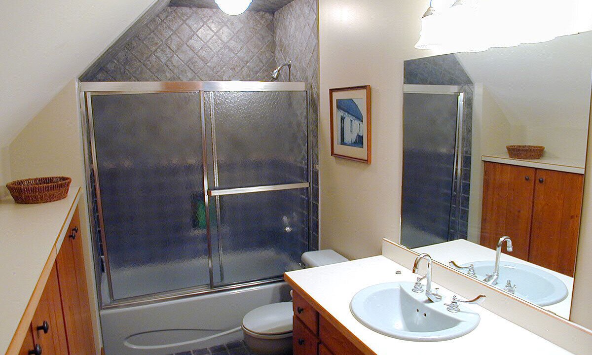 Photo of Bathroom in Waverly Beach