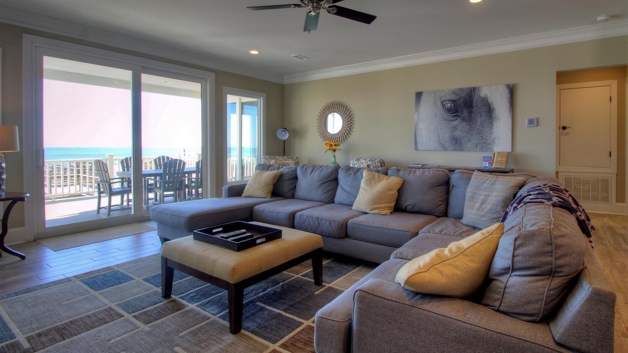 Photo of Livingroom in Wilmington Beach