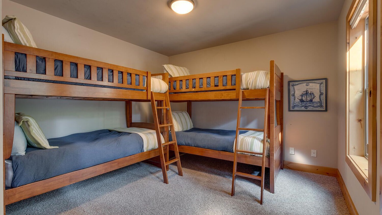 Photo of Others in Tahoe Vista