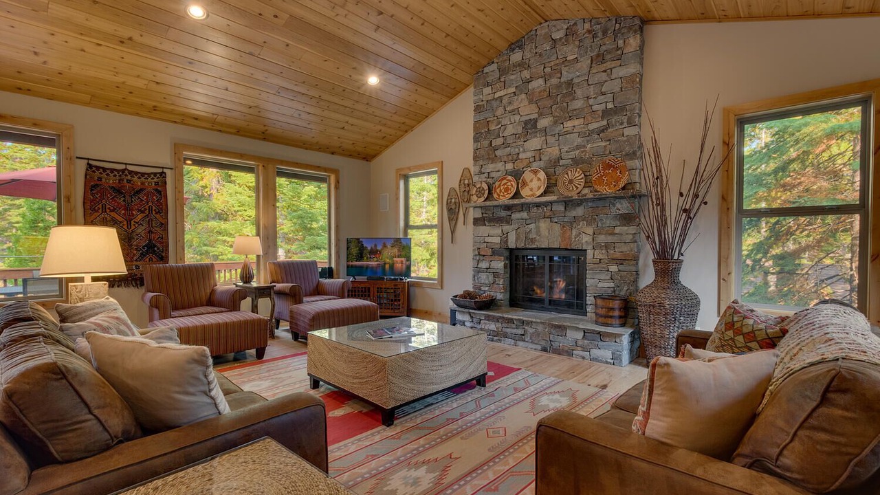 Photo of Livingroom in Tahoe Vista