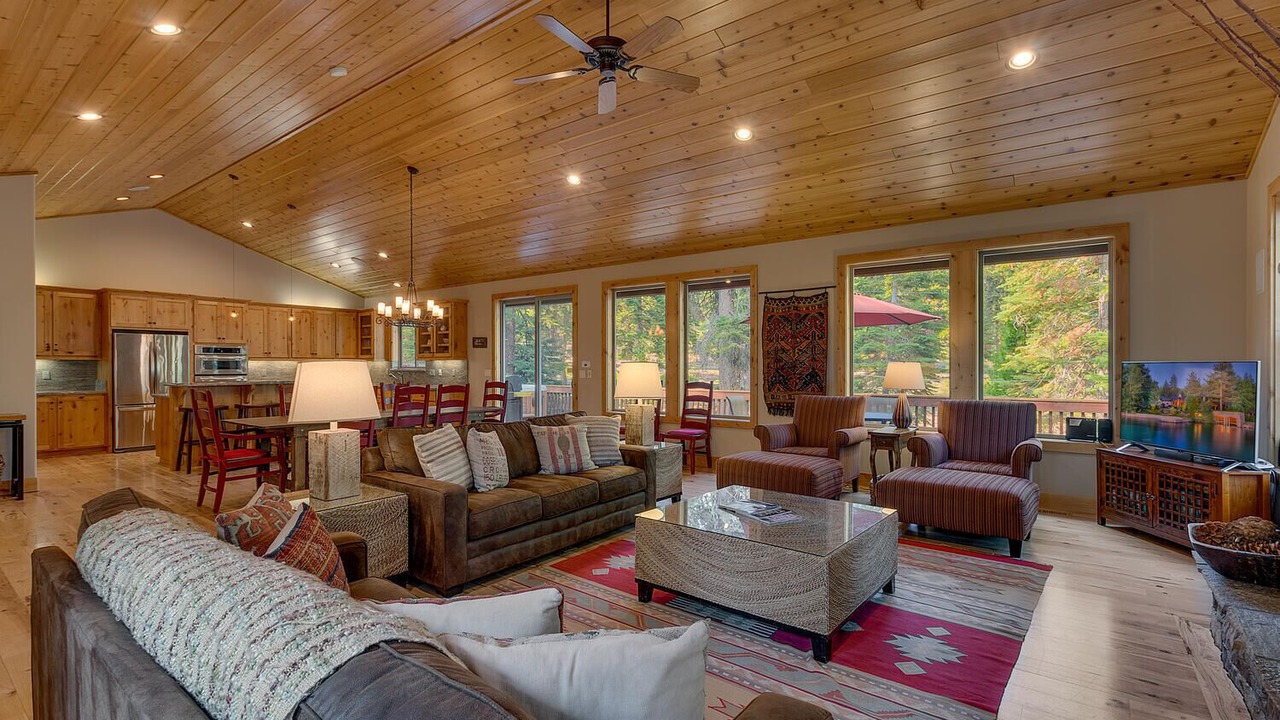 Photo of Livingroom in Tahoe Vista