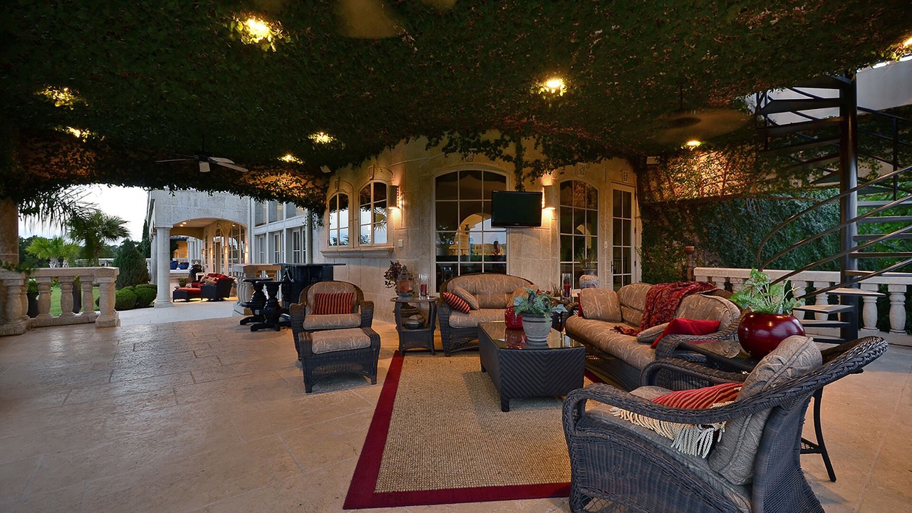 Photo of Patio Balcony in Paradise Cove