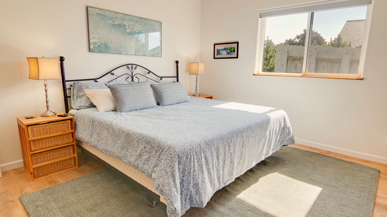 Photo of Bedroom in Bayshore