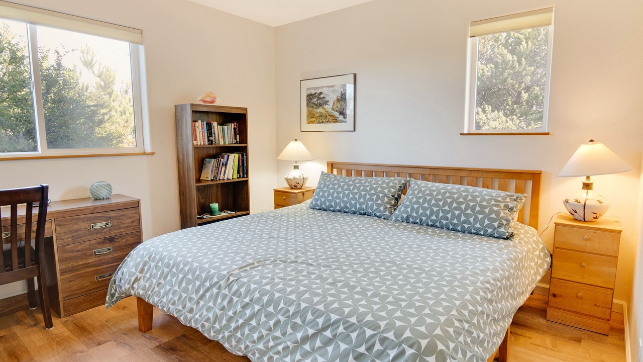 Photo of Bedroom in Bayshore