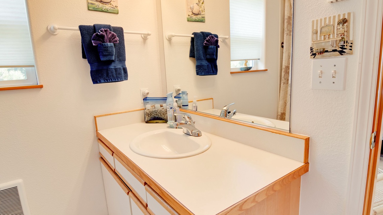 Photo of Bathroom in Bayshore