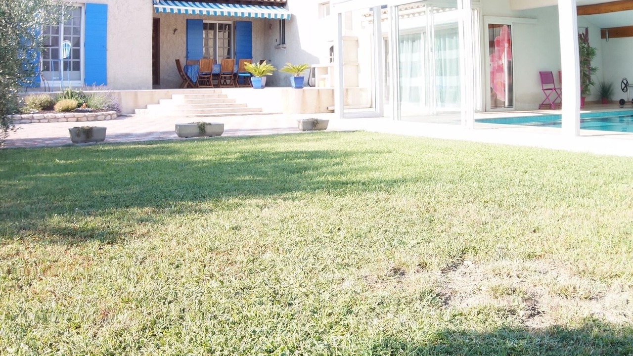 Photo of Outdoor in Maillane