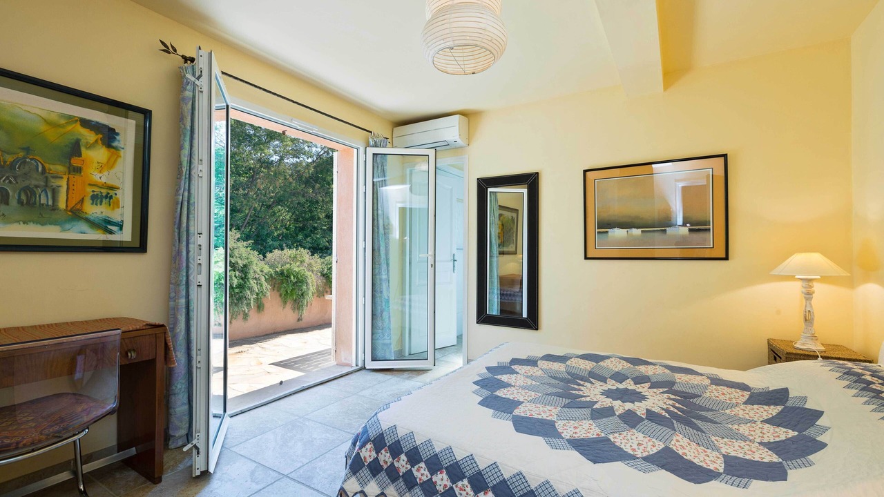 Photo of Bedroom in Gassin