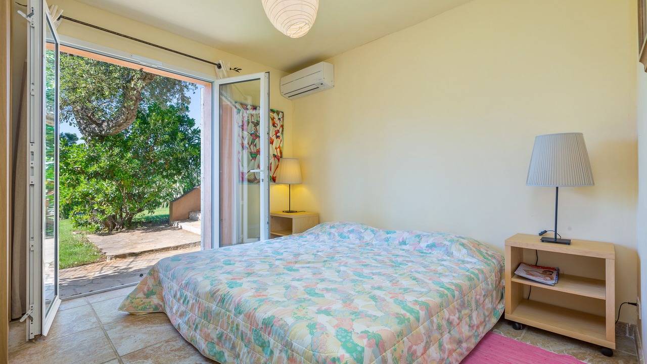 Photo of Bedroom in Gassin
