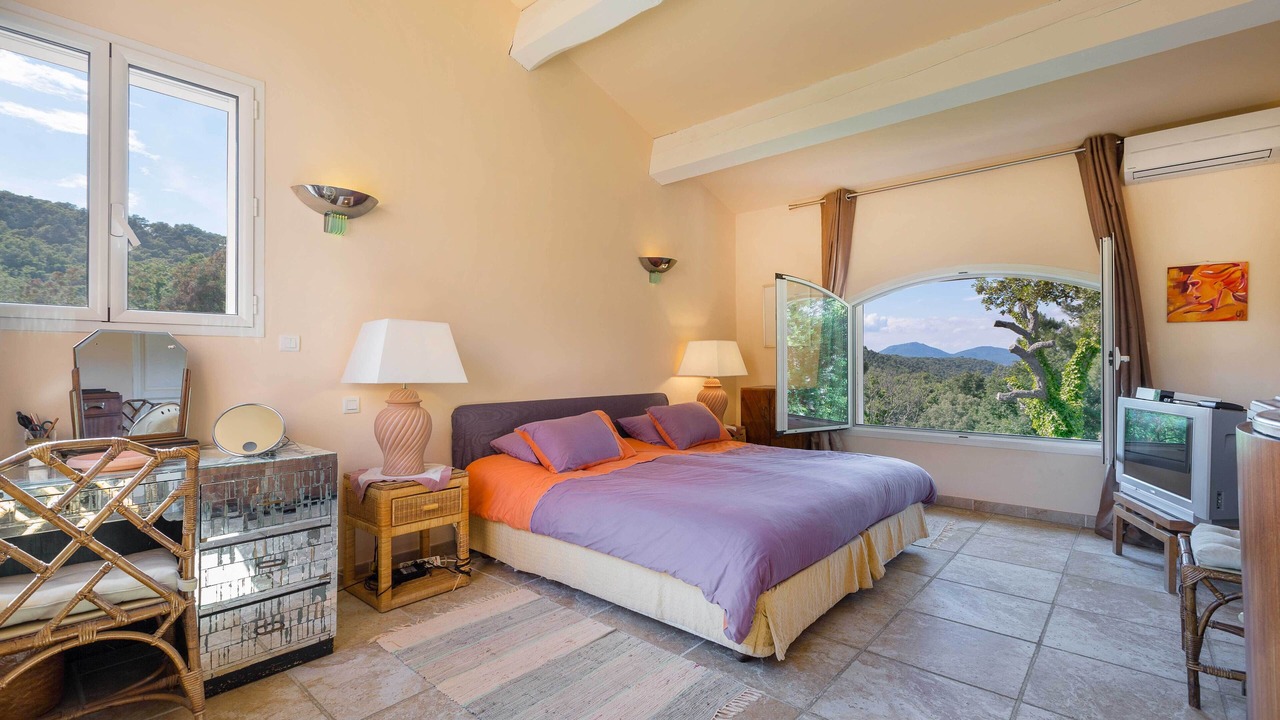 Photo of Bedroom in Gassin