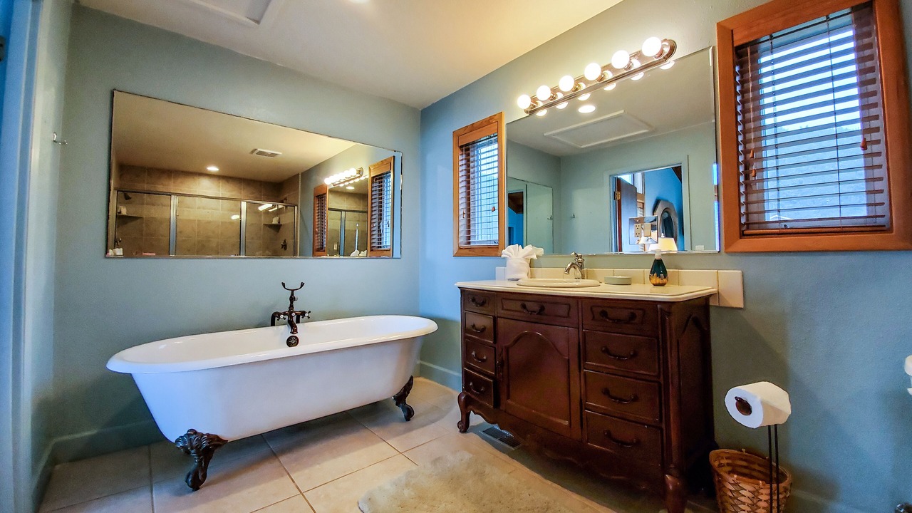 Photo of Bathroom in Yachats