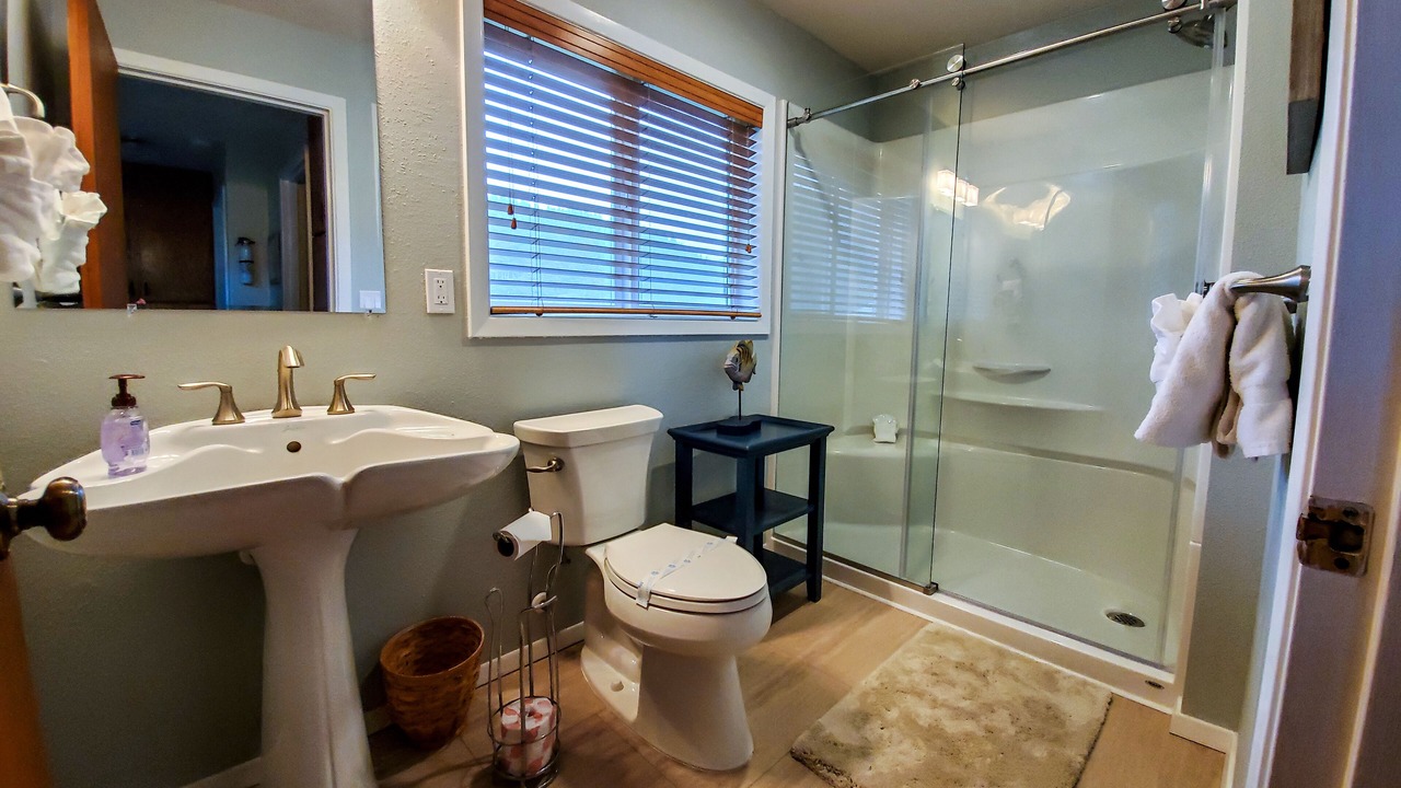 Photo of Bathroom in Yachats