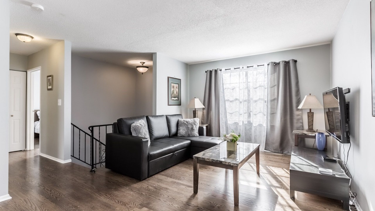 Photo of Livingroom in Lenexa