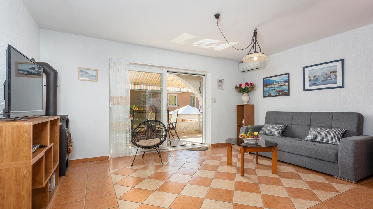 Photo of Bedroom in Punat