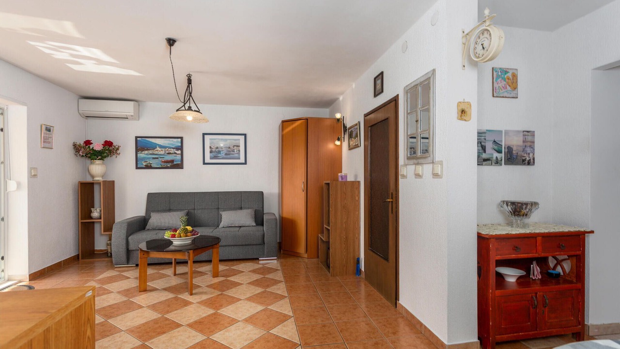 Photo of Bedroom in Punat