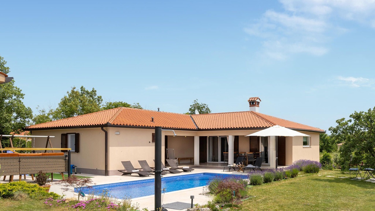 Photo of Outdoor in Rasa
