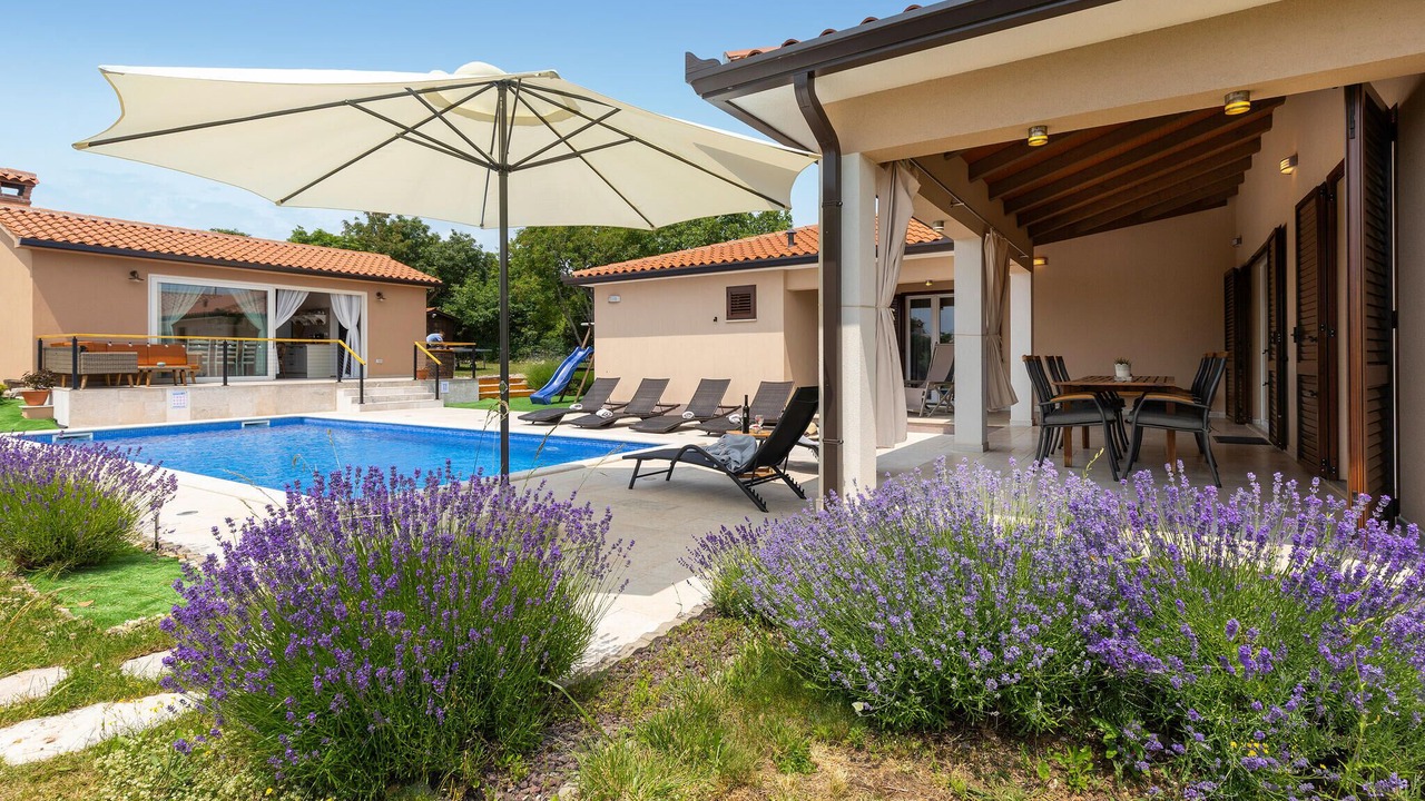 Photo of Outdoor in Rasa